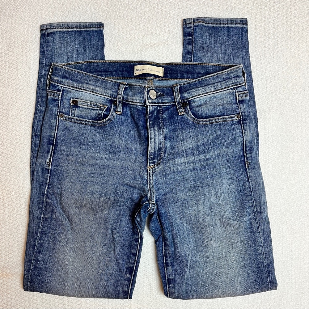 GAP “True Skinny” Skinny Jeans Medium Wash Denim Size 27R